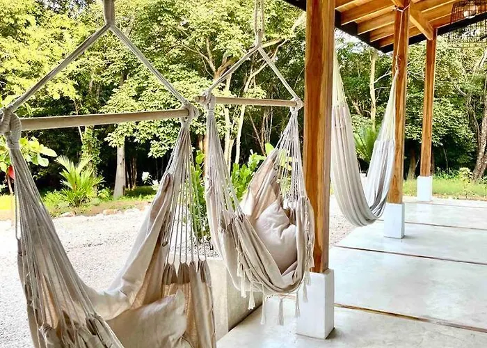 Stunning With Pool, Gym & Tennis Hébergement de vacances *