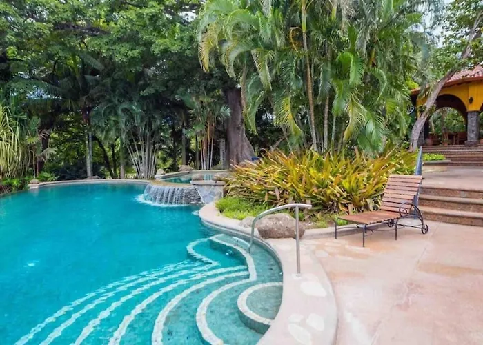 Stunning With Pool, Gym & Tennis Hébergement de vacances *