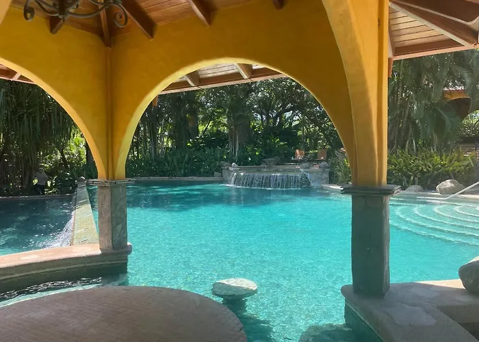 Stunning With Pool, Gym & Tennis * Paraíso