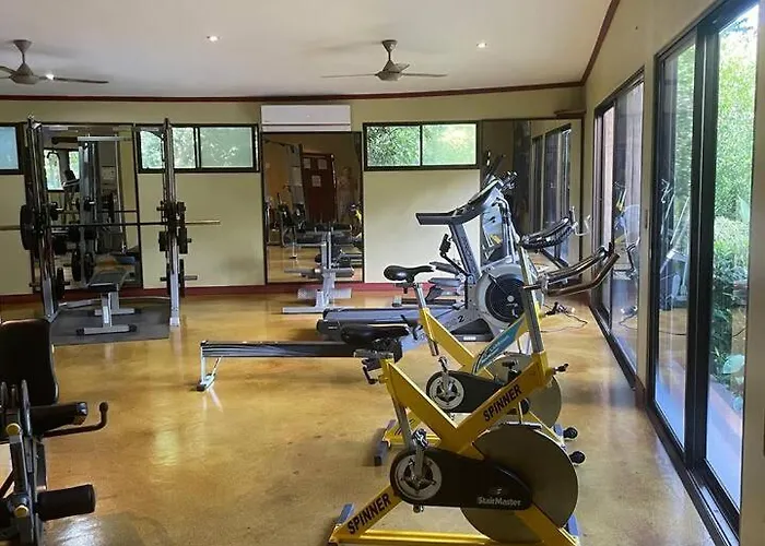 Stunning With Pool, Gym & Tennis Paraíso